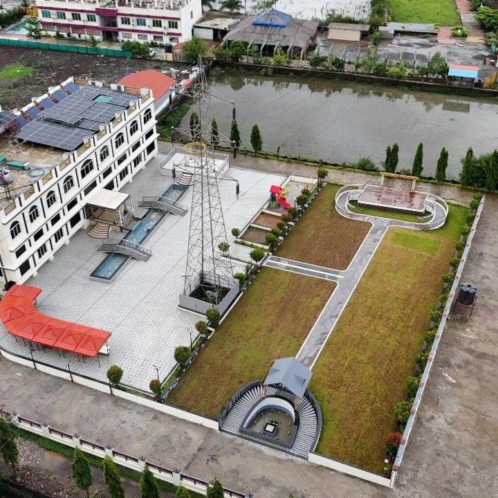 Hotel Vedika Garden Āmbavna Exterior foto